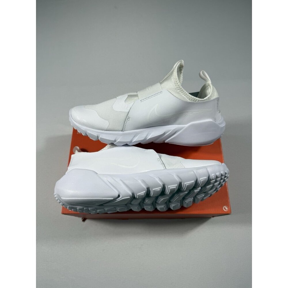 New Youth Size 7Y (GS) - Nike Flex Runner 2 Low Triple White DJ6038 100 - Picture 4 of 10